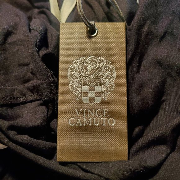 Vince Camuto NWT Contrast Trim Keyhole Black Top Women's Small - Picture 7 of 8